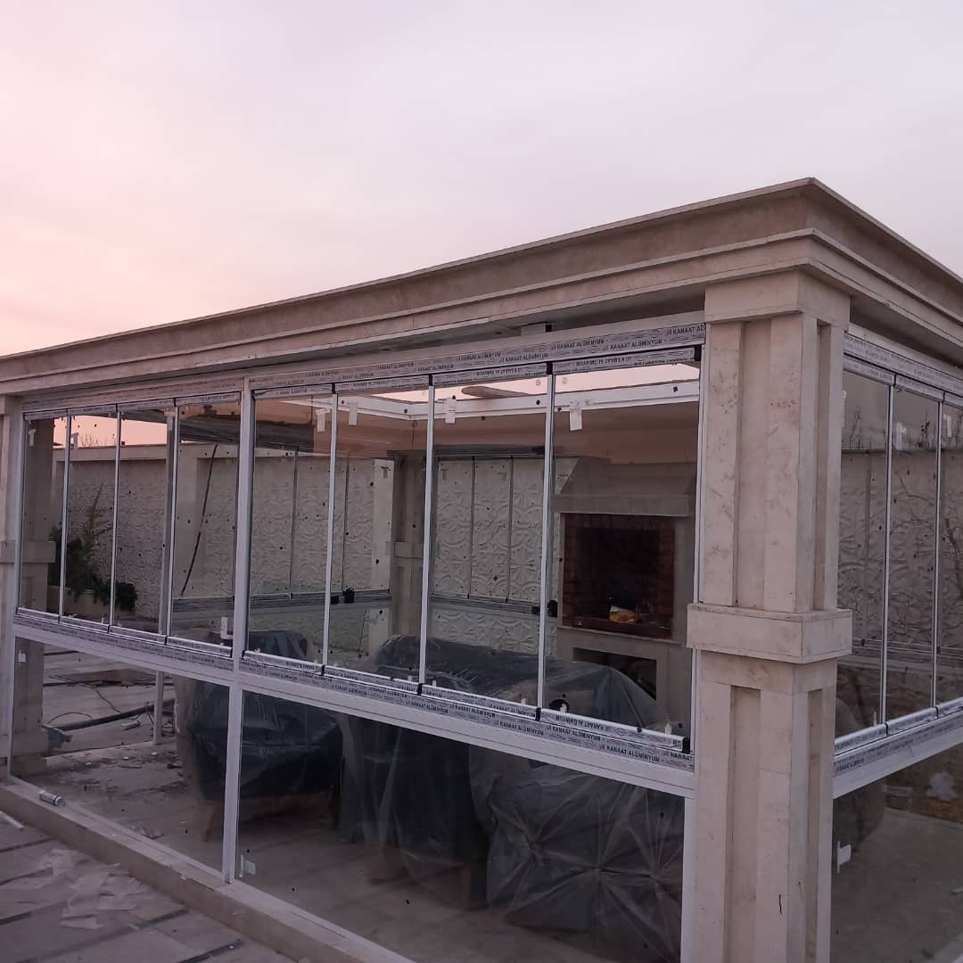 glass pavilion wiht sliding door